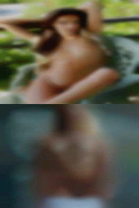 Nudes swinging sexy girl hips.